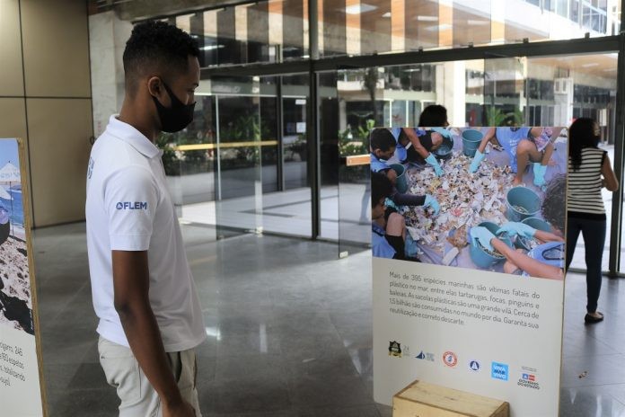 Sema apresenta exposição “O mar não está para plástico” na Biblioteca Central