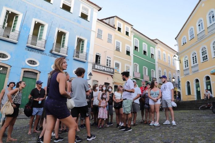 Rock, pagode e samba junino encerram a programação do mês no Pelô