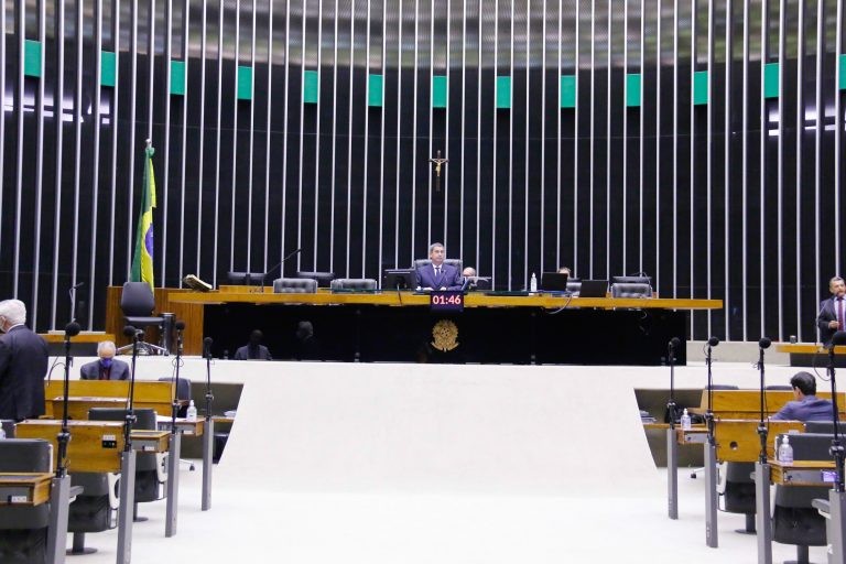 Relator sugere que proposta em análise no Plenário seja chamada de Plano Nacional do Esporte