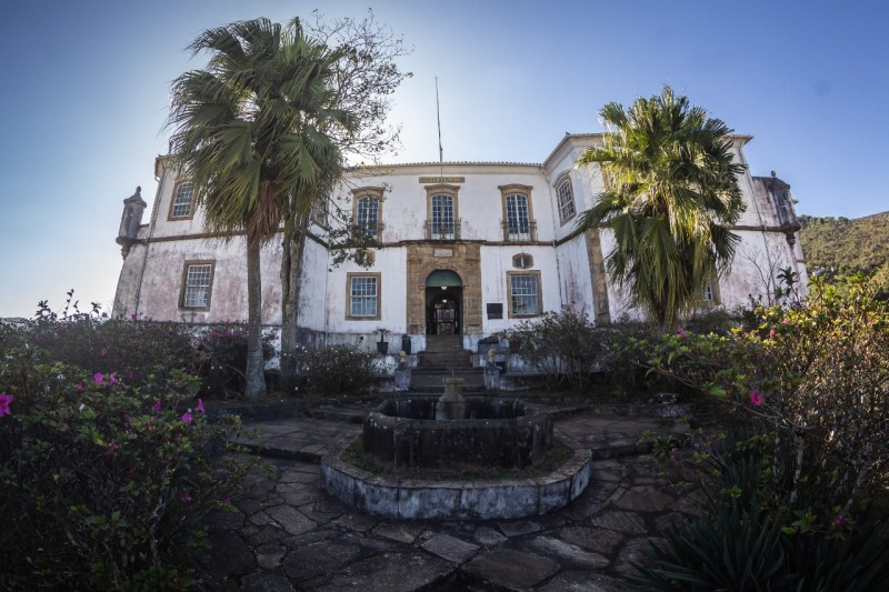 Cine Teatro Vila Rica e Palácio dos Governadores, em Ouro Preto, passarão por restauração