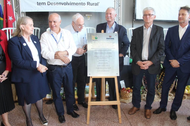 Referência na agropecuária do Estado, IDR-Paraná comemora 50 anos de pesquisa