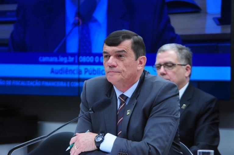 Ministro da Defesa apresenta prioridades da pasta em audiência na quarta
