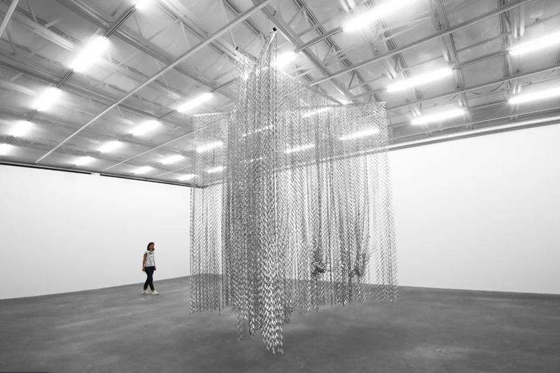 Representante do abstracionismo geométrico, Ascânio MMM ganha exposição no MON