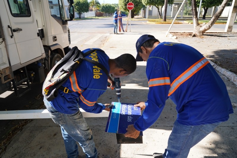 Prefeitura investe mais de R$ 180 mil em novas placas de nomenclatura de ruas