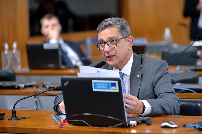 CCJ aprova saneamento básico como direito social na Constituição