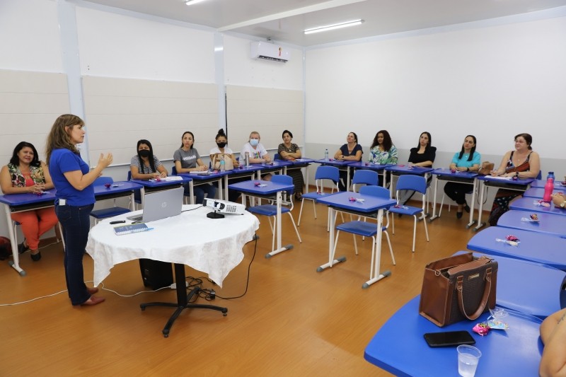Projeto Transformando Experiência em Amor acolhe pais de alunos autistas da rede municipal