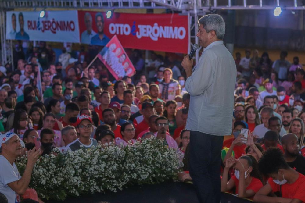 Mais 12 prefeitos do PP declaram apoio a Jerônimo Rodrigues em Jequié, município do interior da Bahia. 