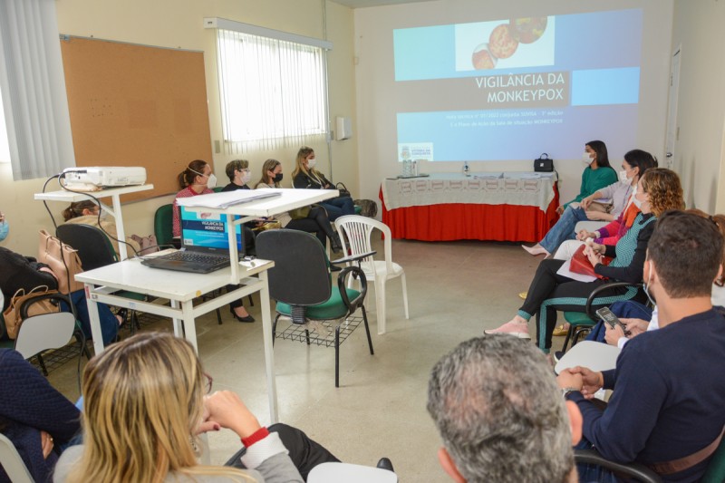 Secretaria Municipal de Saúde orienta hospitais como identificar e encaminhar casos suspeitos da varíola dos macacos