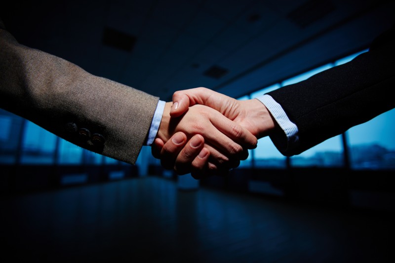 Thiaguinho e Marcus Buaiz são os novos sócios investidores da insurtech Azos