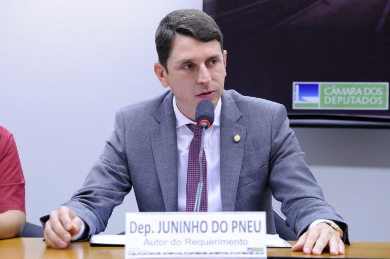 Projeto obriga o SUS a ofertar cirurgia fetal para tratar malformação na coluna vertebral