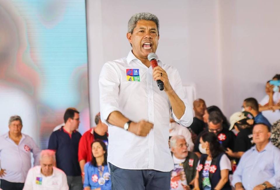 Para ser governador da Bahia é preciso coragem, afirma Jerônimo após ex-prefeito desistir de debate na Band.
