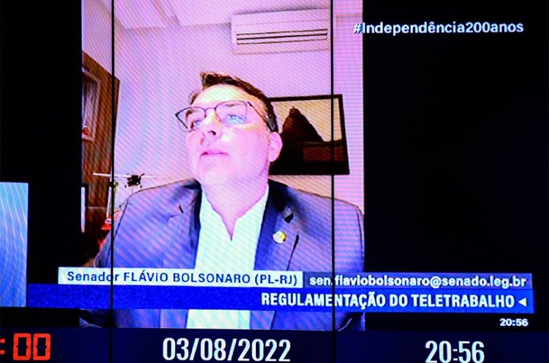 Aprovada MP que regulamenta teletrabalho e muda auxílio-alimentação