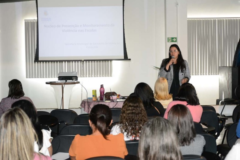 Smed capacita professores da educação infantil para proteção de crianças vítimas de violência