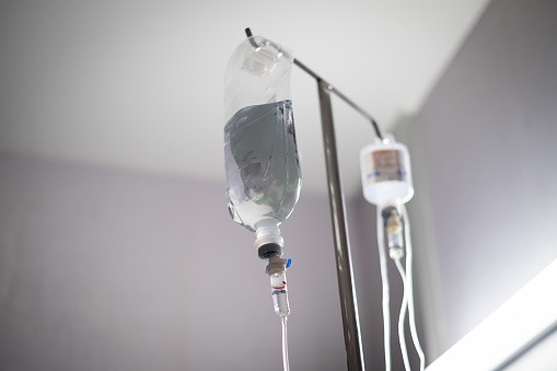 Crise de desabastecimento nacional dificulta aquisição de medicamentos para serviços de saúde do município
