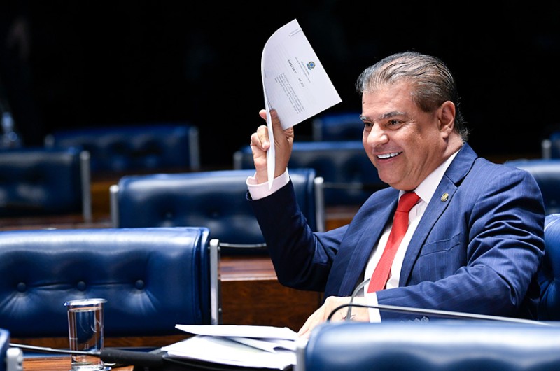 Senado aprova criação de programa para acompanhar pacientes com câncer de mama