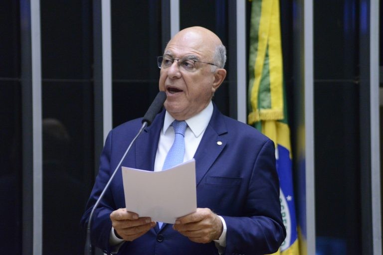 Projeto susta decreto que altera prazos de metas de redução de emissão de gases de efeito estufa