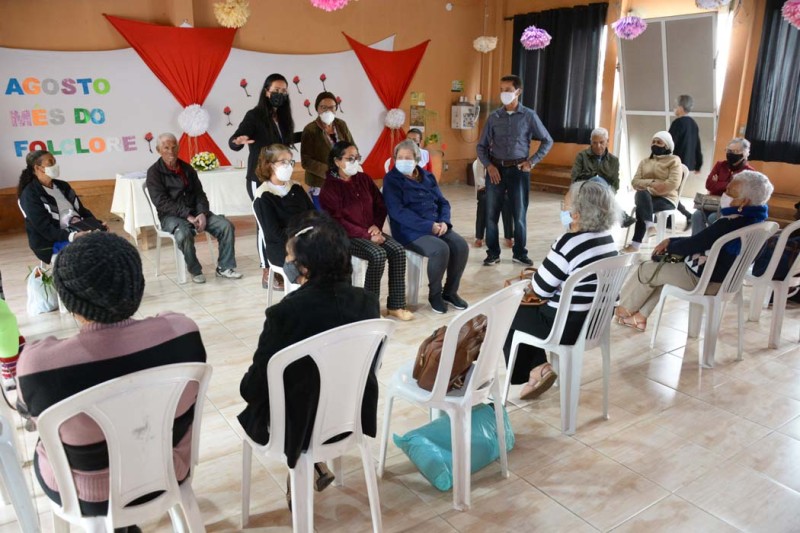 Centro de Convivência do Idoso alerta usuários sobre violência doméstica