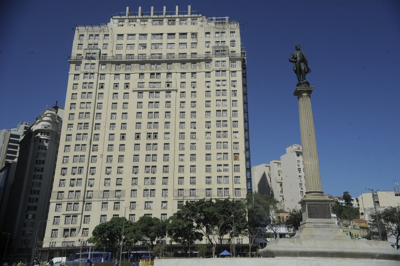 Edifício A Noite será posto em venda direta com 25% de desconto