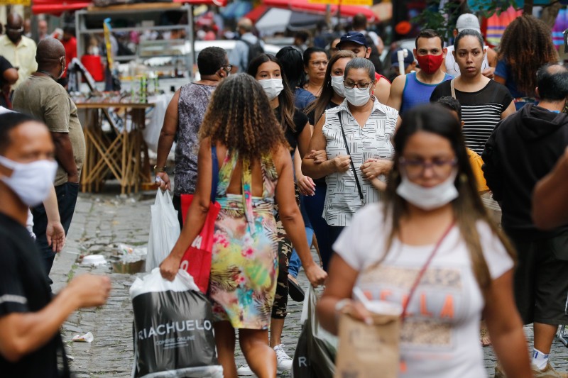 Covid-19: Brasil registra 115 mortes e 11,4 mil casos em 24h