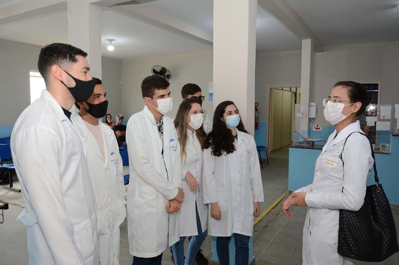 Estudantes de Medicina conhecem estrutura e funcionamento do Cemerf