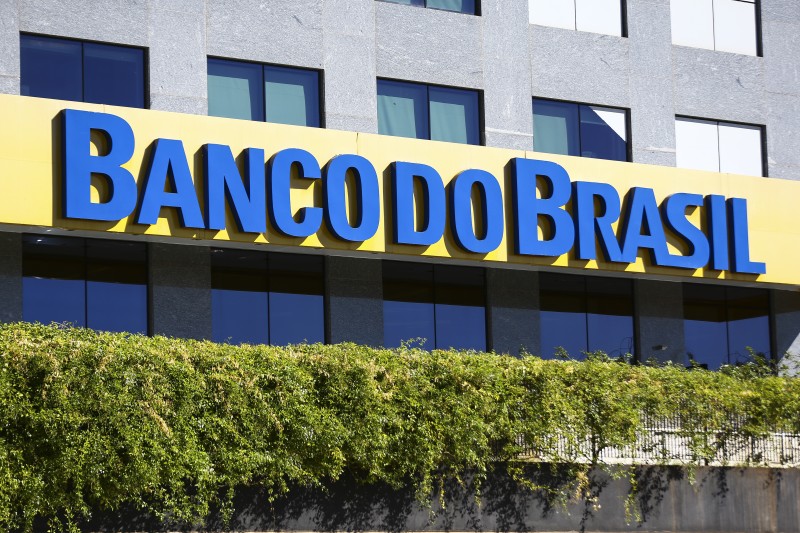 Clientes BB podem transferir dinheiro de outros bancos sem sair do app