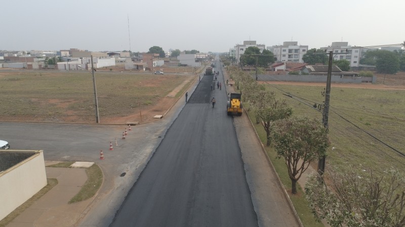 Avenida São Paulo recebe revestimento asfáltico com CBUQ