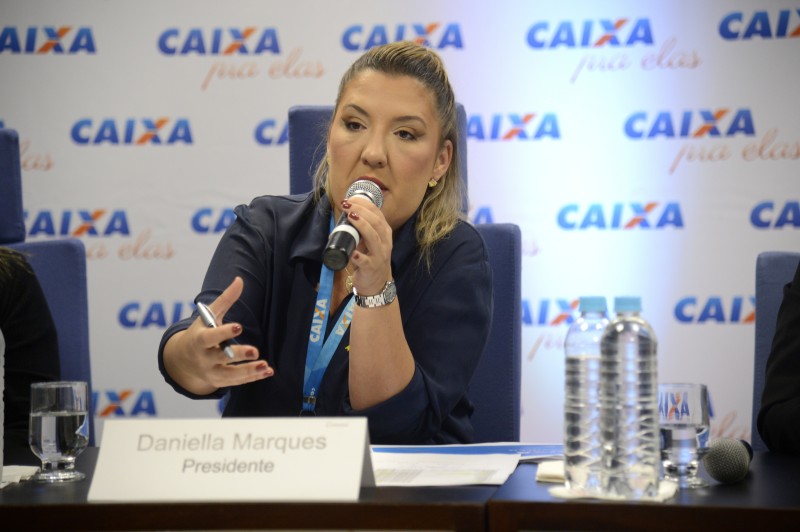 Com Caixa Pra Elas, mulheres contrataram mais produtos financeiros 