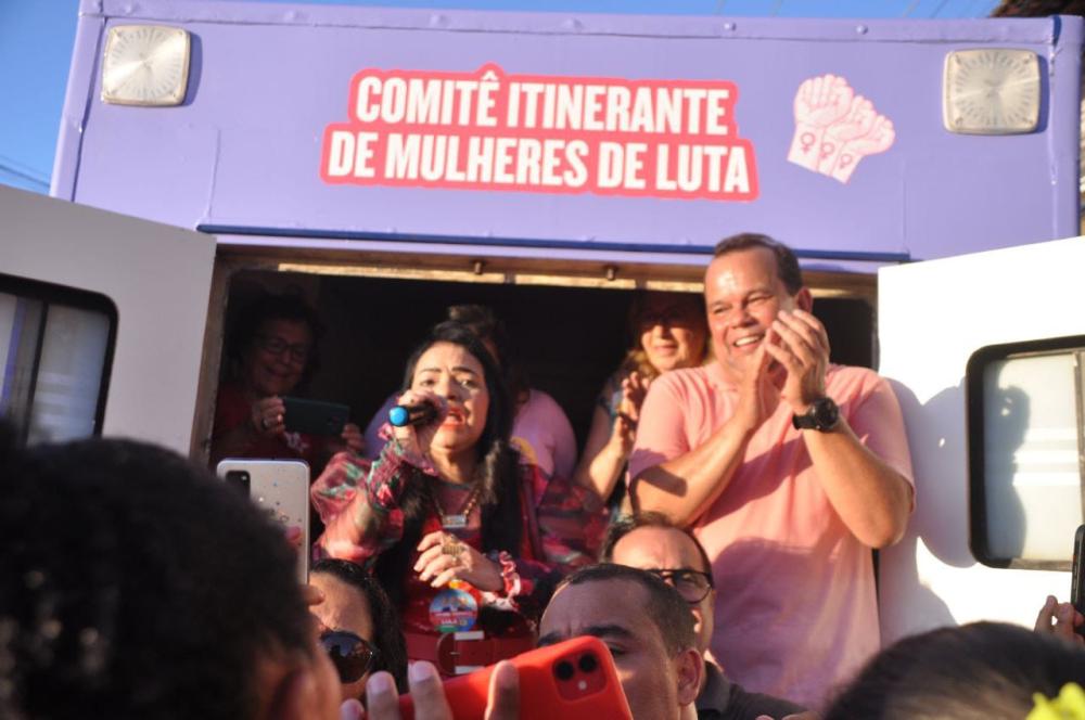 Geraldo Júnior participa da inauguração do Comitê Itinerante das Mulheres de Luta, em Lauro de Freitas.