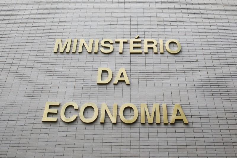Governo bloqueia mais R$ 2,635 bilhões do Orçamento