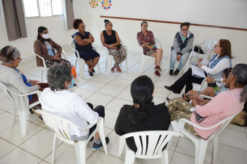 Cras Bruno Bacelar promove roda de conversa para discutir direitos das pessoas com deficiência