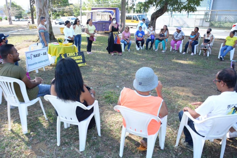 Cras e Caps realizam “Setembro na Praça” para conscientizar usuários sobre importância da valorização à vida
