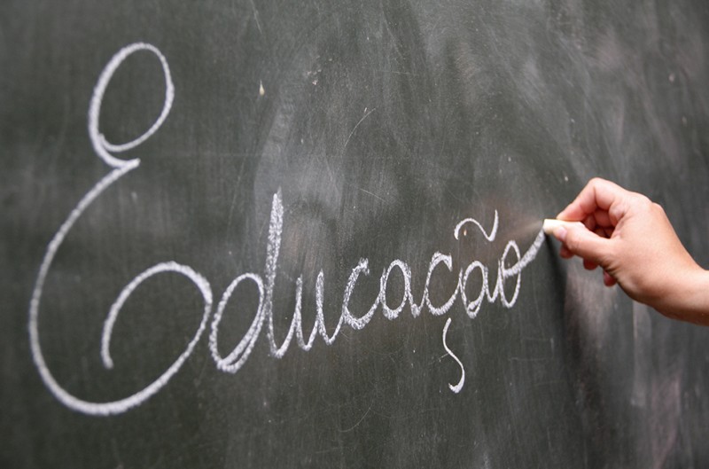 Educação divulga edital para Concurso de Remoção