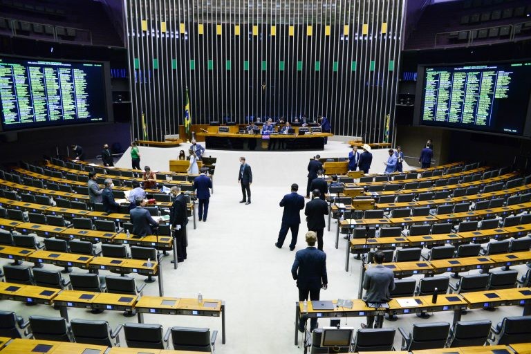 Câmara realiza hoje primeira sessão de votações após as eleições