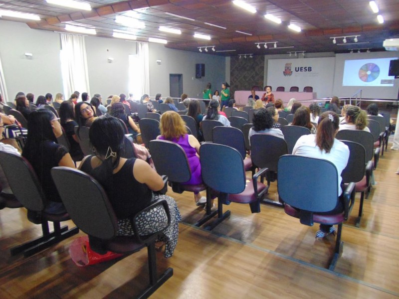 Secretaria de Educação comemora meta do Ideb e traça estratégias para avançar ainda mais na qualidade do ensino