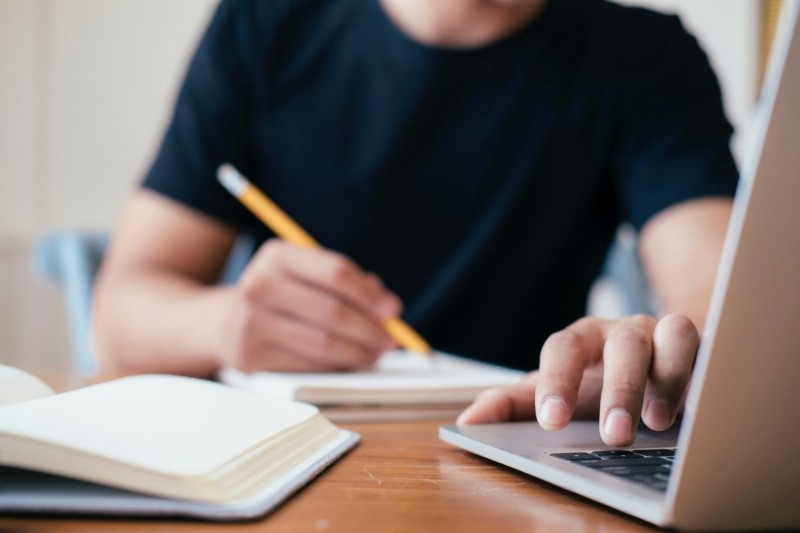 UFMT realiza provas on-line para Administração Pública e Matemática neste final de semana