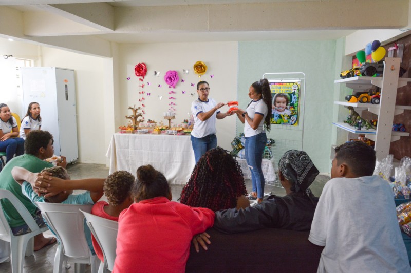 Centro Pop Criança/Adolescente promove ação recreativa em alusão ao Dia das Crianças