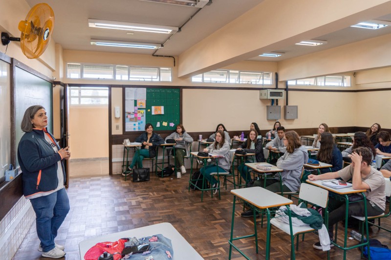 Professores contam como se sentem e o que os motiva a trabalhar pela educação