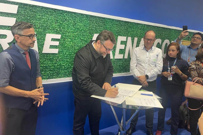 BRDE assina termo de cooperação com Cilla Tech Park para projetos de inovação