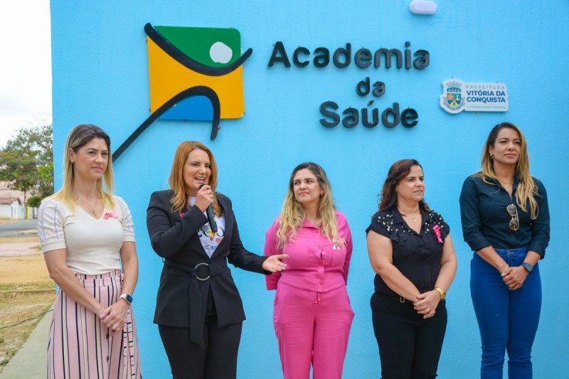 Prefeitura entrega Academia da Saúde do bairro Brasil requalificada à população