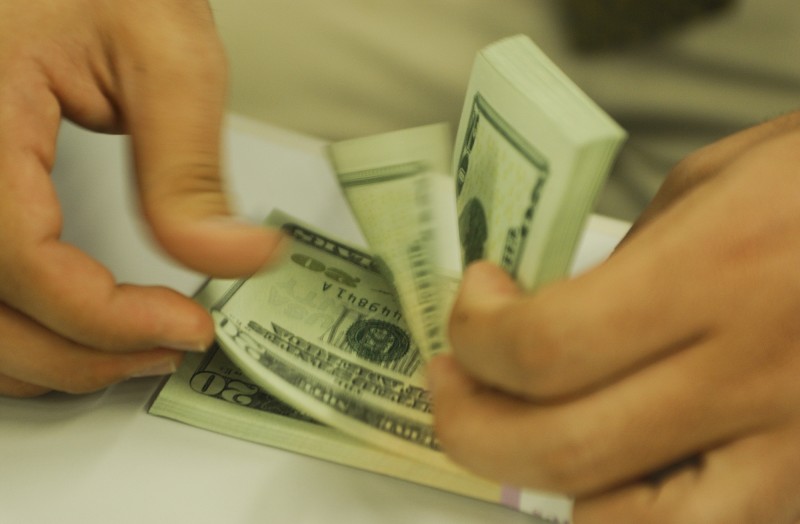 Dólar fica praticamente estável e fecha a R$ 5,31