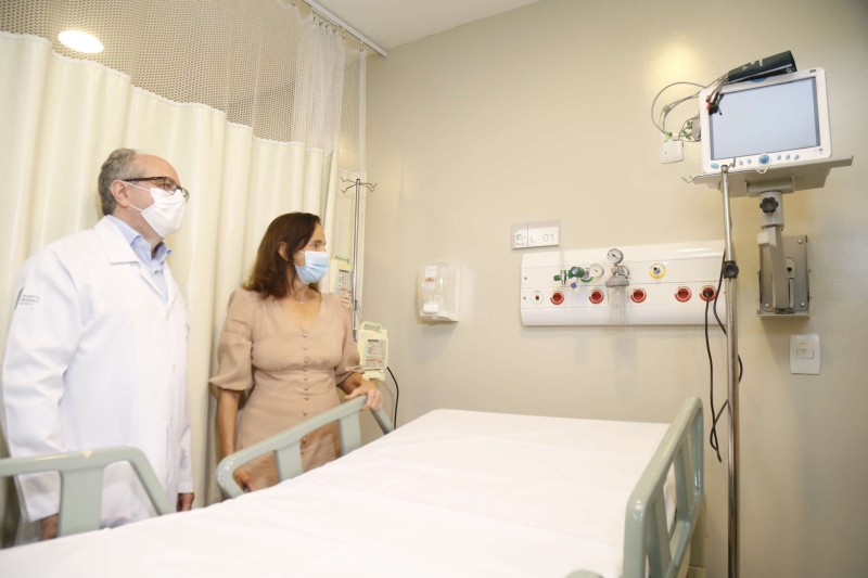 Inaugurada pela governadora Izolda Cela, unidade de AVC do Hospital Regional Norte vai beneficiar população de 55 municípios