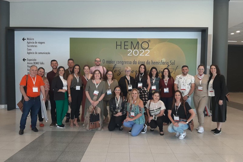 Em busca de novos conhecimentos, Hemepar participa de evento nacional