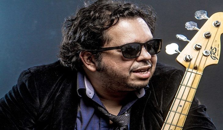 Som da Concha do próximo domingo traz o cantor Caio Mendes e o multi-instrumentista Alex Cavalheri