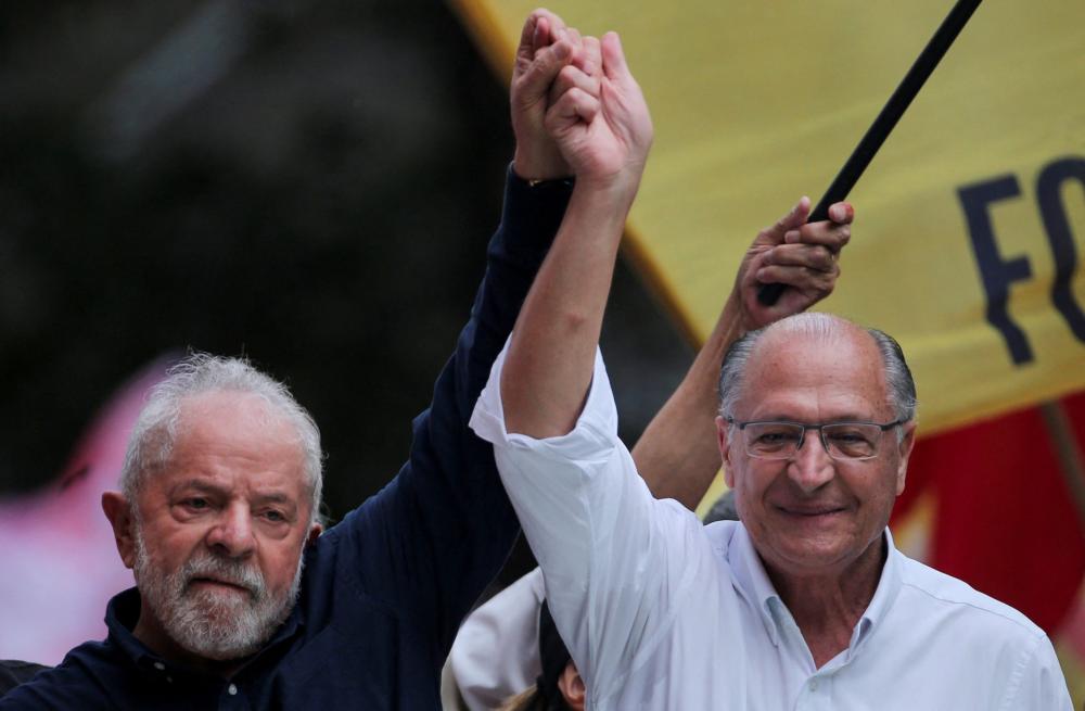 LULA PRESIDENTE E SEUS DESAFIOS DE GOVERNAR.