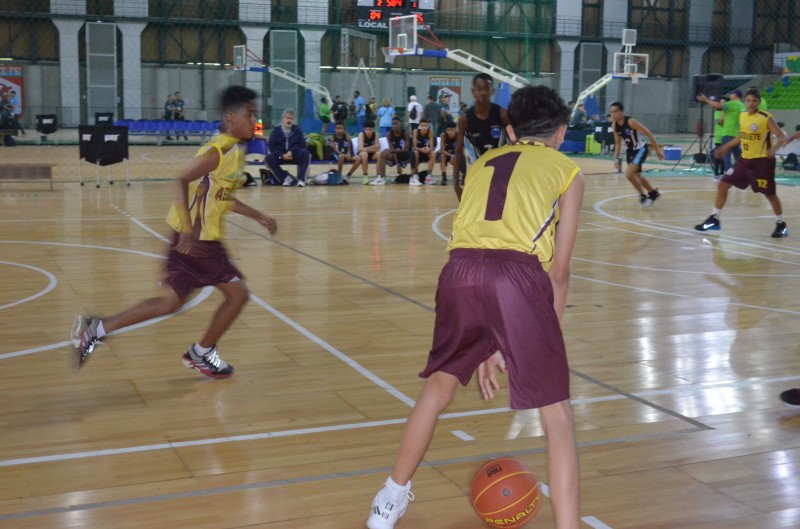 Basquete masculino acreano estreia nos Jogos Escolares Brasileiros no Rio de Janeiro