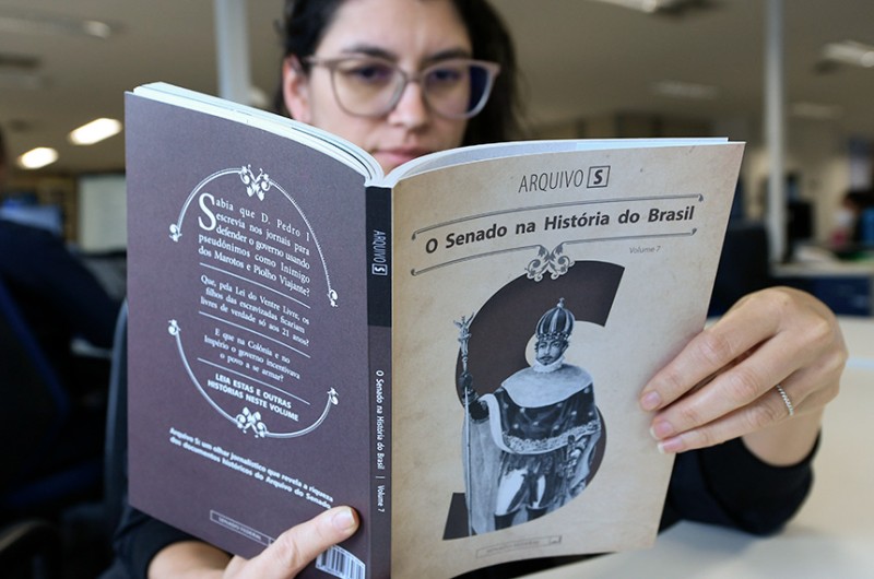 Novo volume do Arquivo S será lançado em 'live' com historiadores