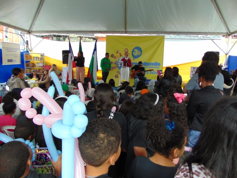 Smed realiza 3ª edição do Projeto Cirandando e apresenta atividades dos alunos de educação inclusiva à comunidade