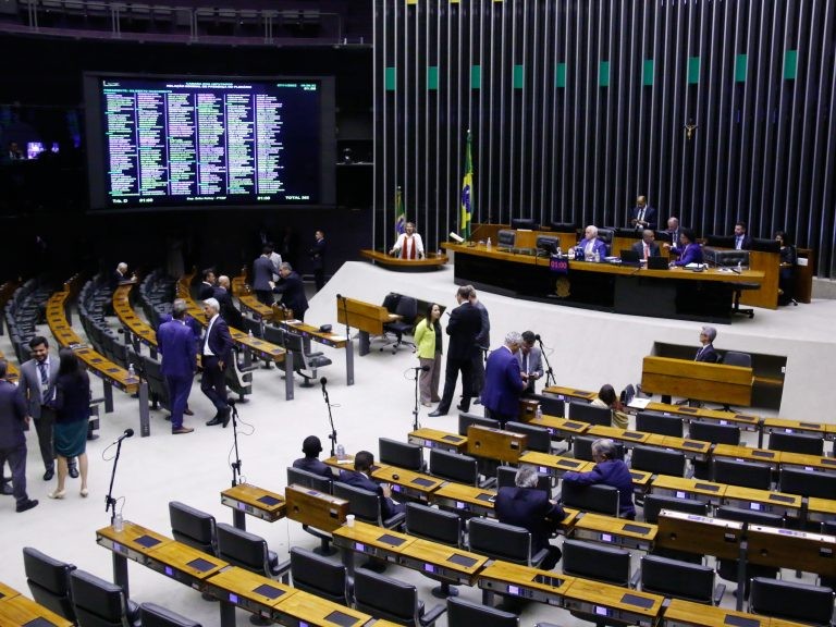 Câmara aprova tratado entre Brasil e Lituânia sobre transferência de pessoas condenadas