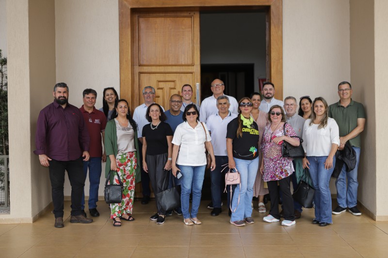 Em Apucarana, encontro sobre turismo religioso tem palestras e visita a roteiro da fé