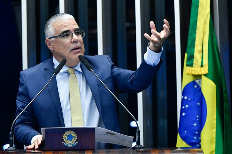 Para Girão, está em curso uma 'escalada de censura jurídica à liberdade de expressão'